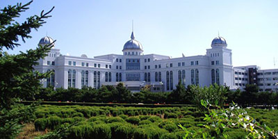 吉林大学