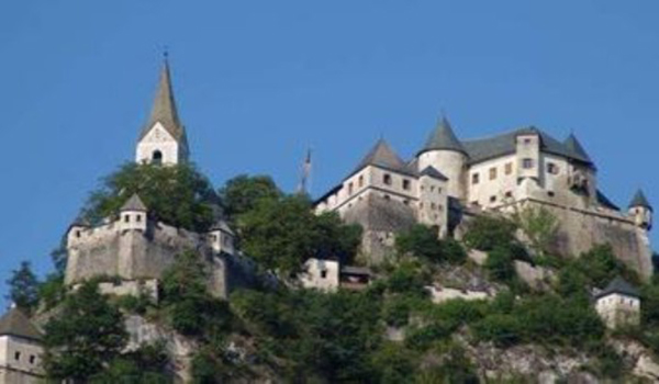 欧洲Kahlsperg城堡国家养老院考察